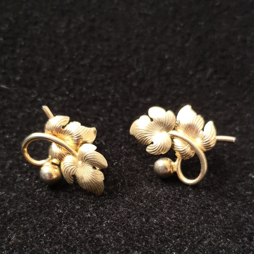 Vintage Estate Bond-Boyd Gold-tone Stamped Sterling Screw-back Leaf Earrings